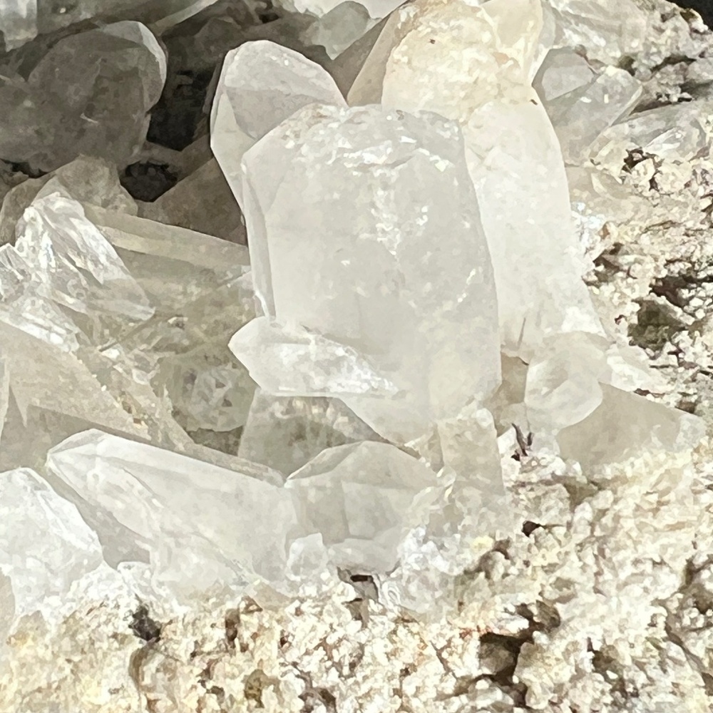 Quartz cluster ( i). | crystal - Picture 5 of 10